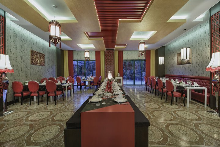 Dining 70 of 113