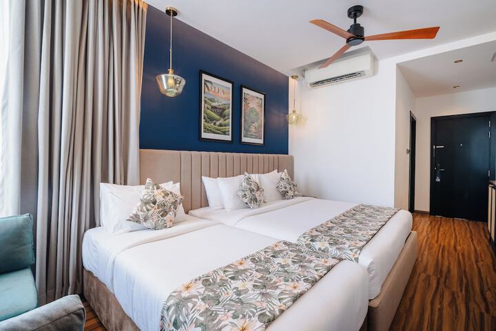 Room 20 of 39