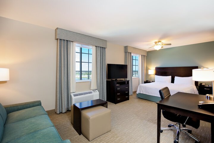 1 King 1qn Bed 2 Bedroom 2 Bath Suite (12 of 21)