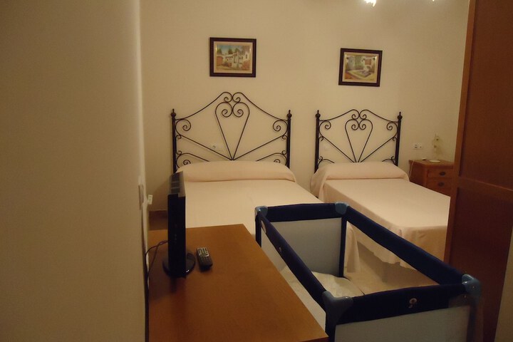 Room 11 of 36
