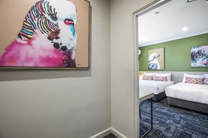 Room 10 of 67