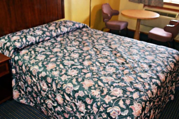 Room 10 of 47