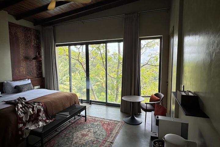 Room 22 of 58