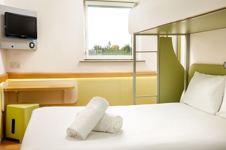 Room 15 of 59