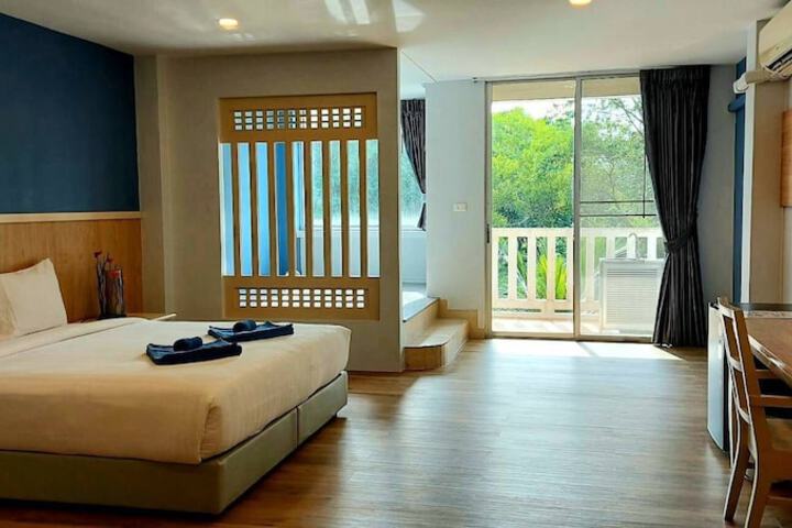 Room 7 of 40