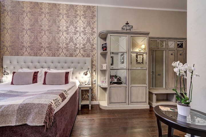 Room 41 of 120