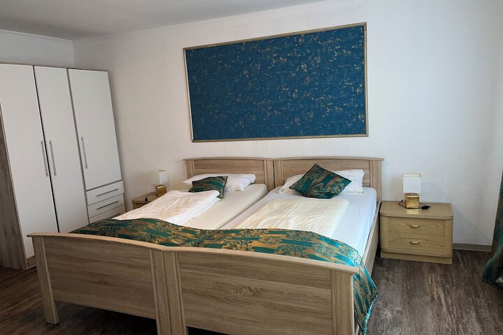 Room 49 of 72