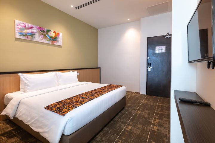 Room 18 of 42