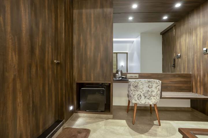 Room 21 of 39