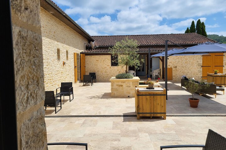 Terrace/Patio 16 of 42