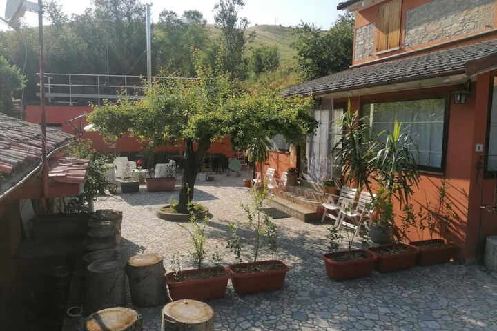 Hotel Exterior 103 of 123