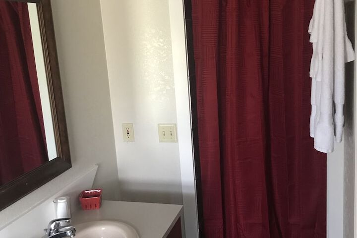 Room 15 of 35