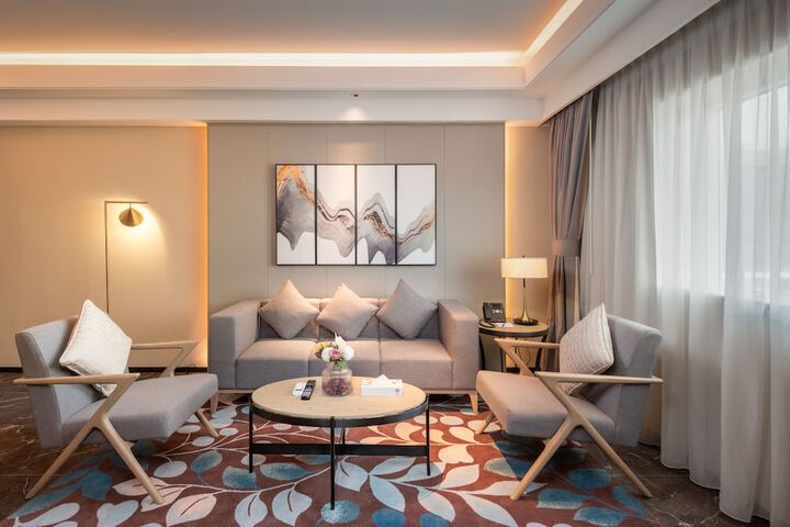 Room 15 of 17