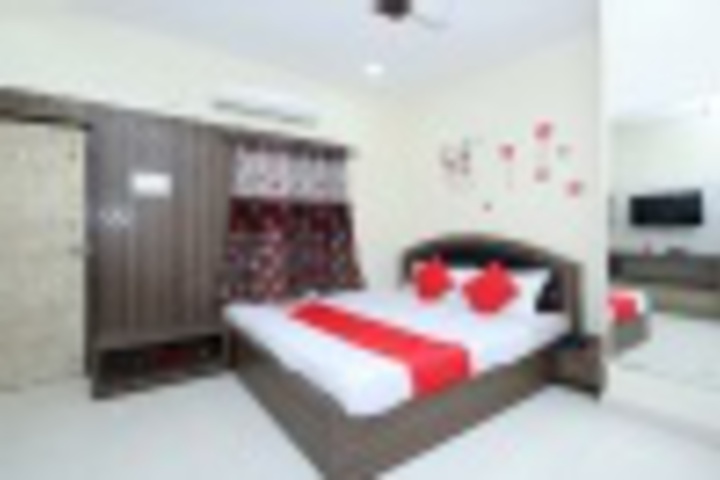 Room 327 of 407