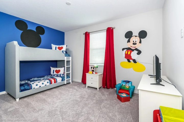 Room 2 of 23