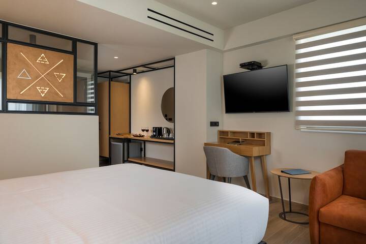 Room 56 of 147
