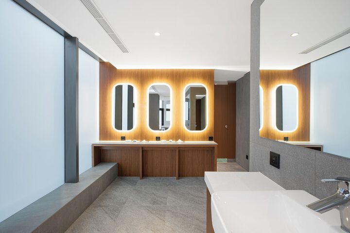 Room 50 of 59