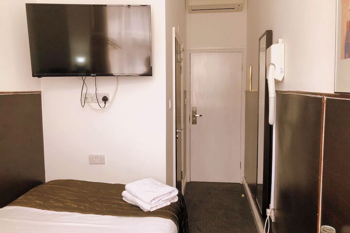 Room 57 of 127