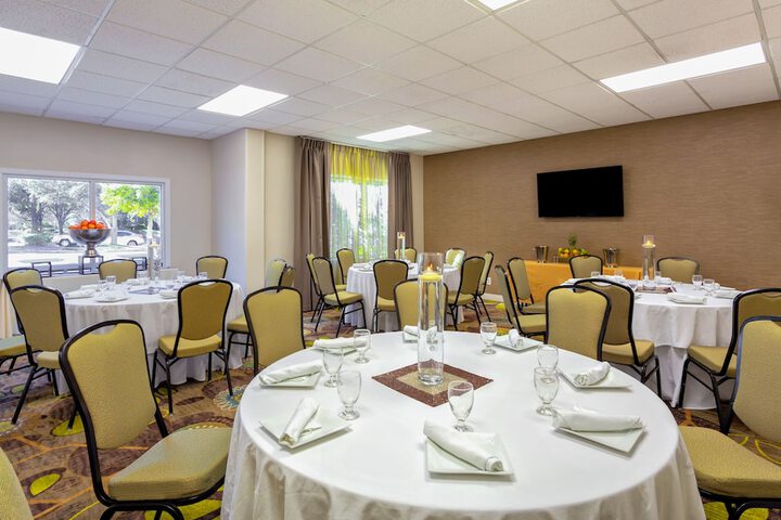 Banquet hall