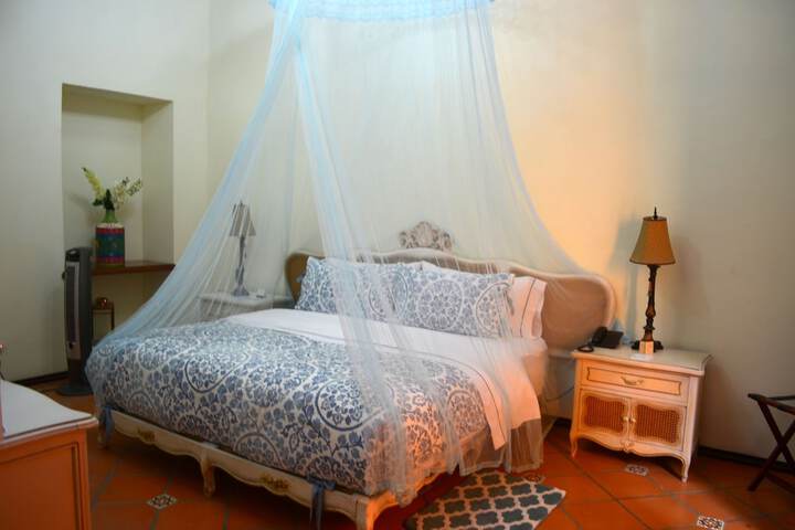 Room 5 of 47