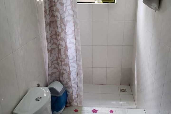Room 17 of 27