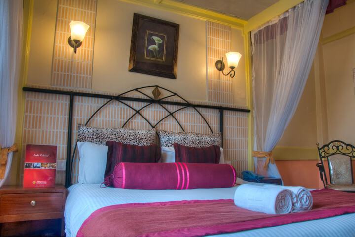 Room 20 of 65