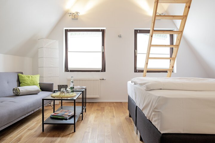 Room 8 of 26