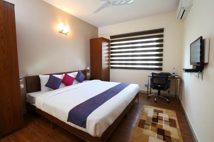 Room 3 of 17