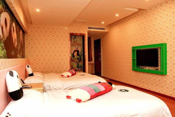 Room 26 of 30