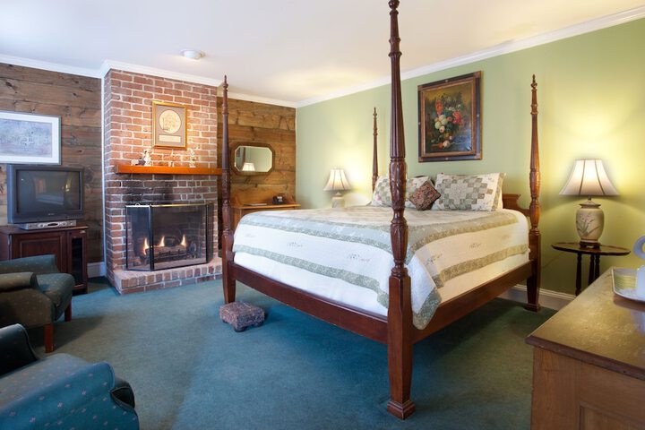 Room 54 of 170