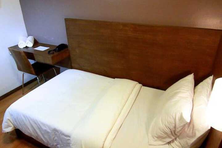 Room 14 of 52