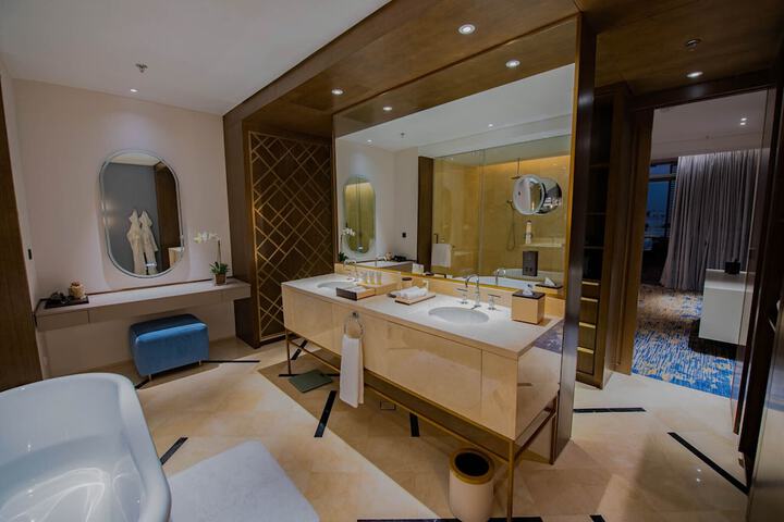 Room 34 of 54