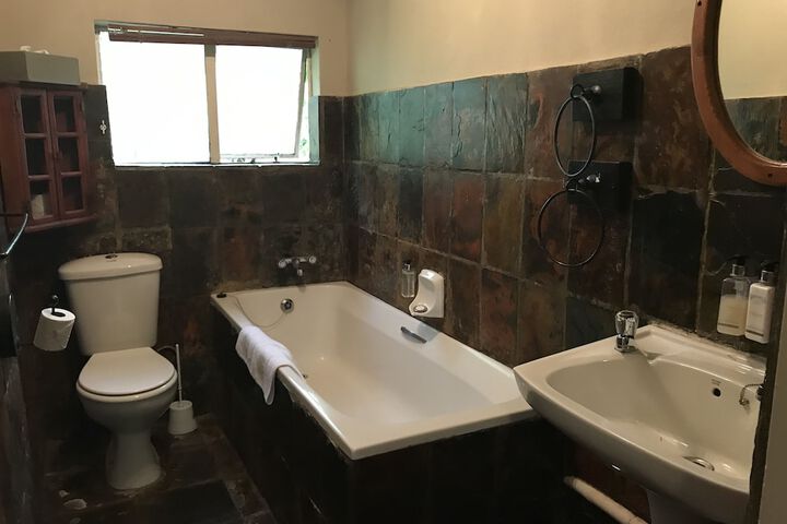 Room 141 of 275