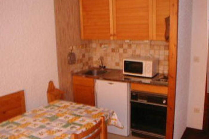 Room 10 of 22