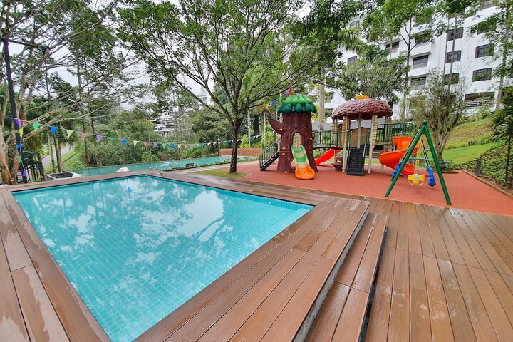 Pool 38 of 65