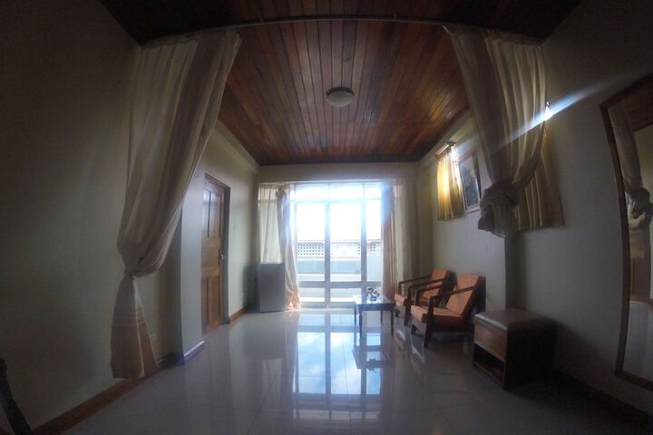 Room 5 of 38