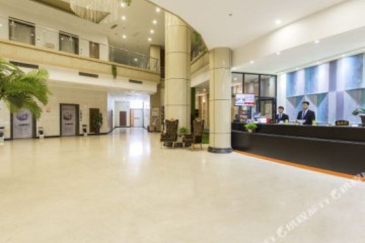 Runyuan Business Hotel