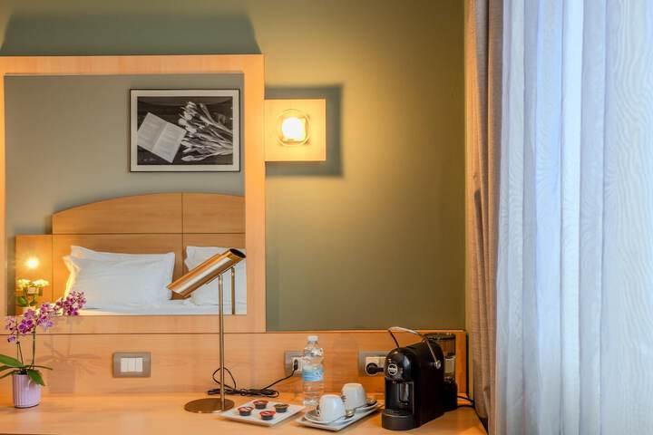 Room 38 of 74