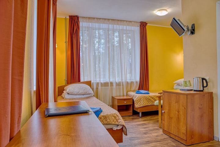 Room 16 of 124