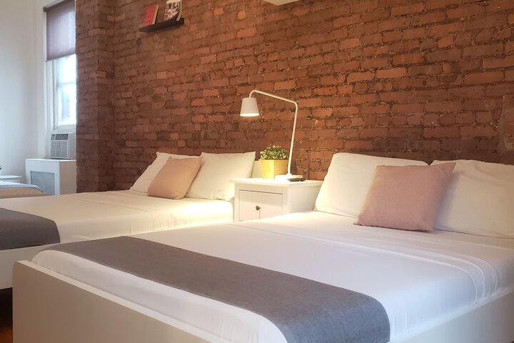 Room 85 of 236