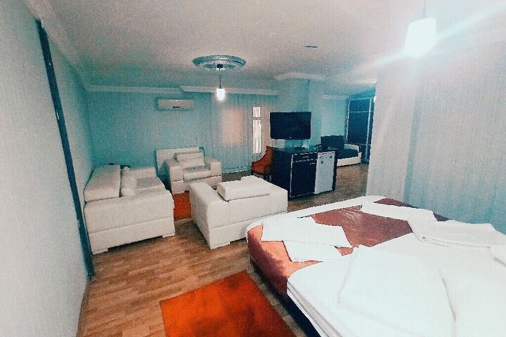 Room 39 of 42