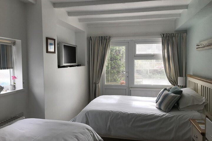 Room 18 of 22