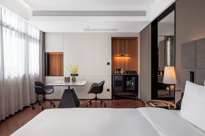 Room 30 of 70