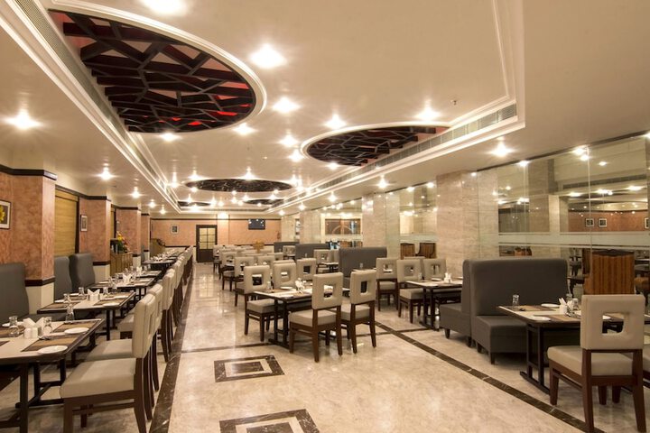 Dining Photos