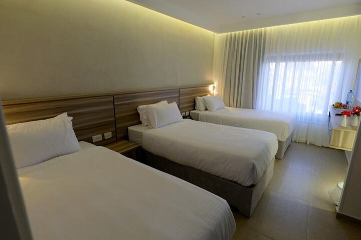 Room 7 of 19