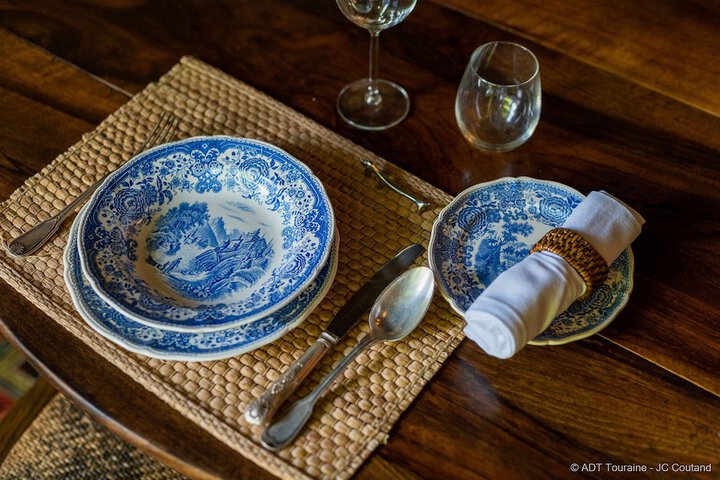 Dining 40 of 58