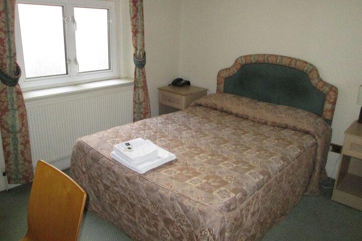 Room 9 of 56