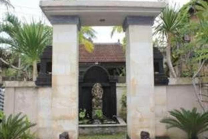 Sari Bunga Homestay Ubud