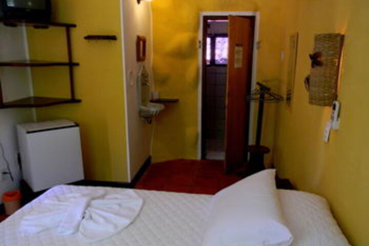 Room 10 of 21