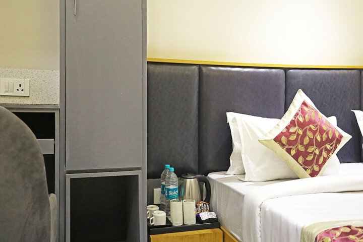 Room 3 of 54